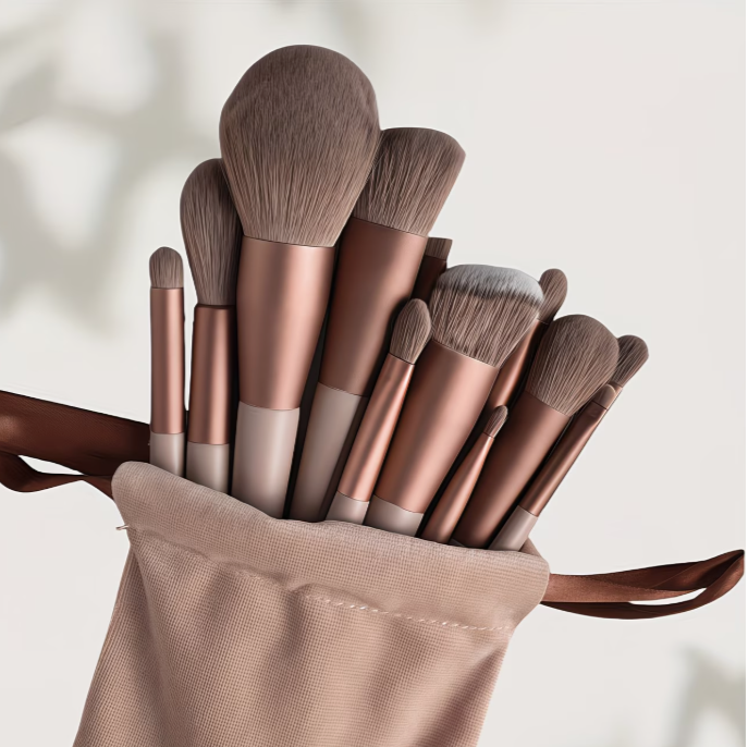 13 Piece Professional Makeup Brush Set - Complete Face & Eye Collection